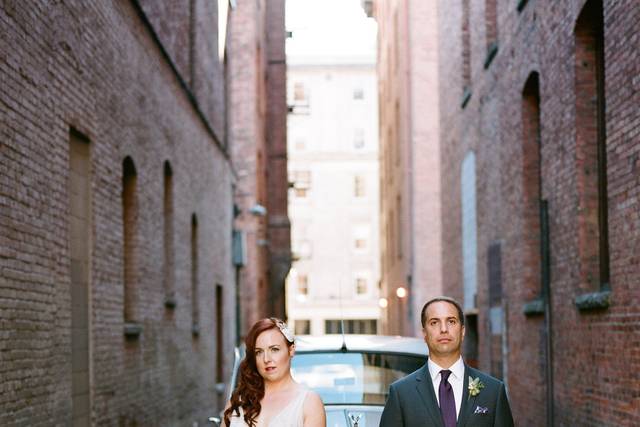 Urban Glam Wedding. Photo by Catherine Abegg.