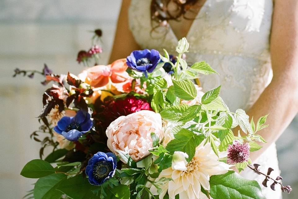 Urban Glam Wedding. Photo by Catherine Abegg.