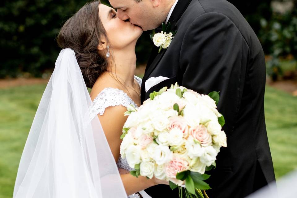 Classic Bride and Groom