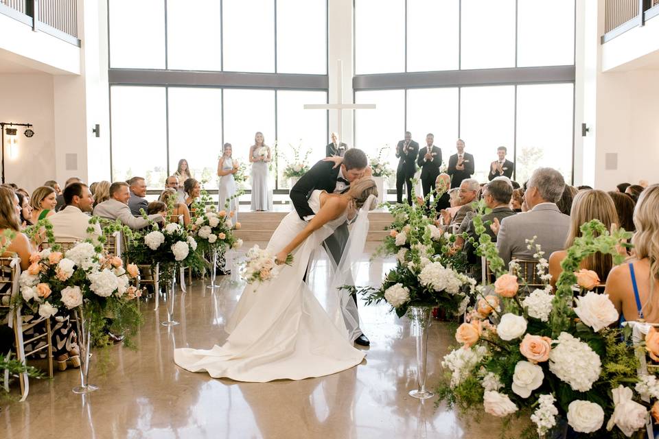 Aisle Dip