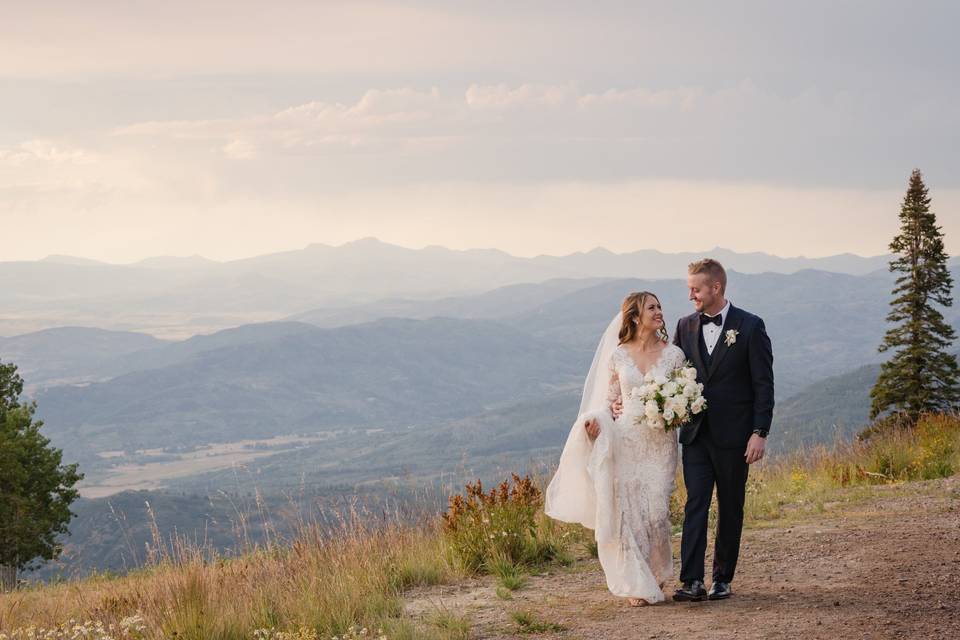 Steamboat Wedding Couple