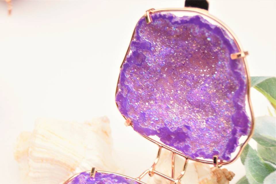 Magenta geode ring box