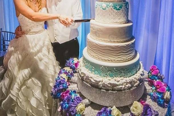 Very tall wedding cake