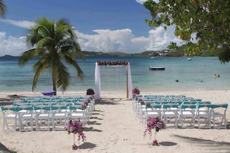Paradise Honeymoons & Destination Weddings