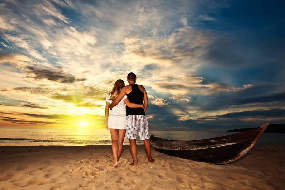 Paradise Honeymoons & Destination Weddings