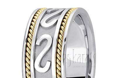 Gorgeous! This 10mm wide Celtic wedding ring has an S motif at the center, and braids at the center of each side. The band is high polished.