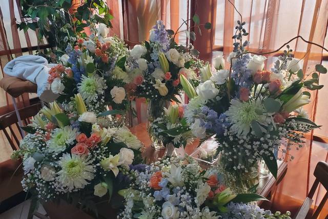 Wedding Flowers & Designs