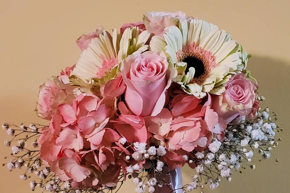 Pink mixed bouquet