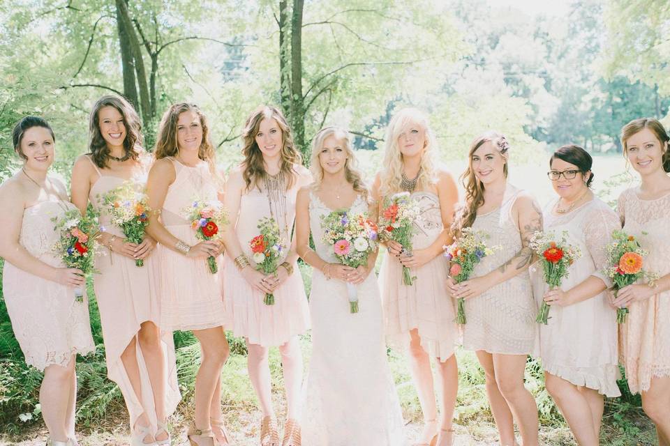 Blushing women | Elizabeth Fogarty Photography