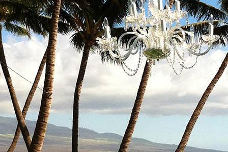 Palm trees and chandeliers - can you picture your wedding here in Maui?