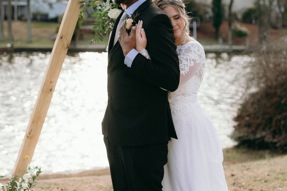 Waterfront Wedding Moments