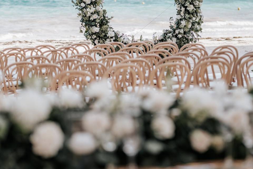 Ceremony arch