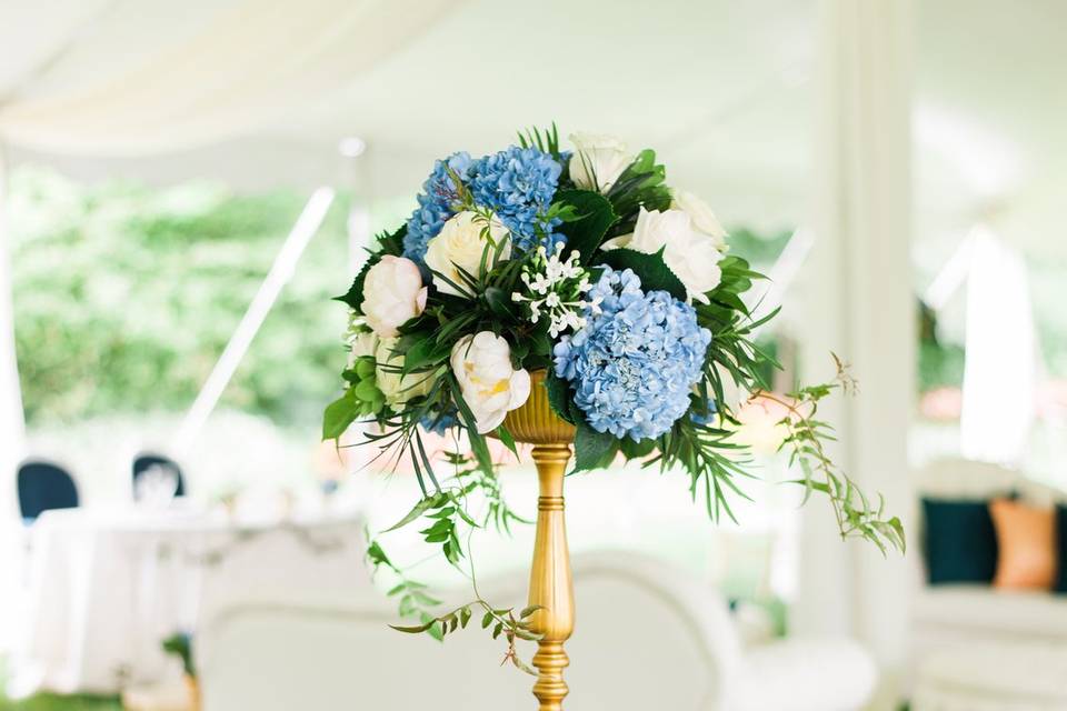 Tall centerpiece