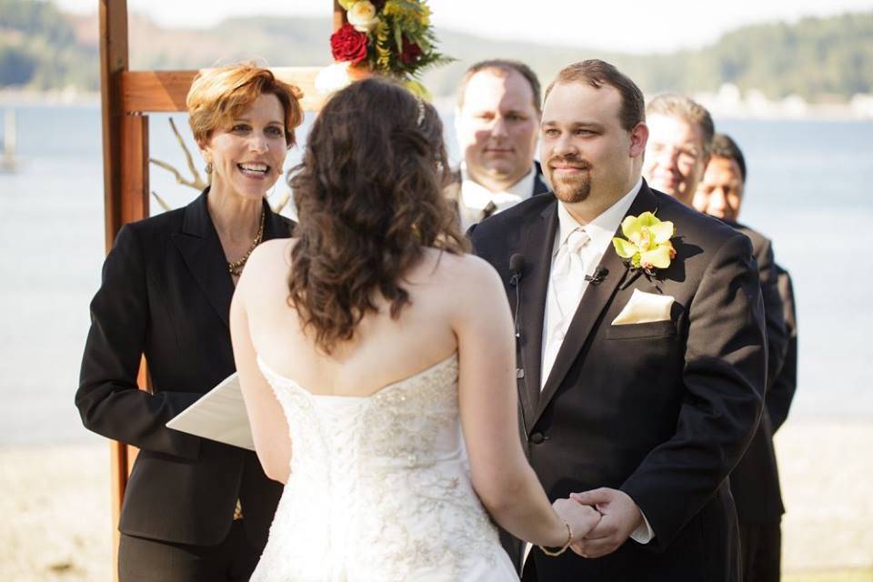Annemarie Juhlian, Seattle Wedding Officiant & Minister