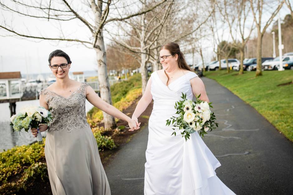 Annemarie Juhlian, Seattle Wedding Officiant & Minister