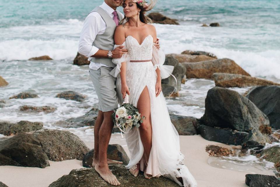 Oceanfront Couple Moments