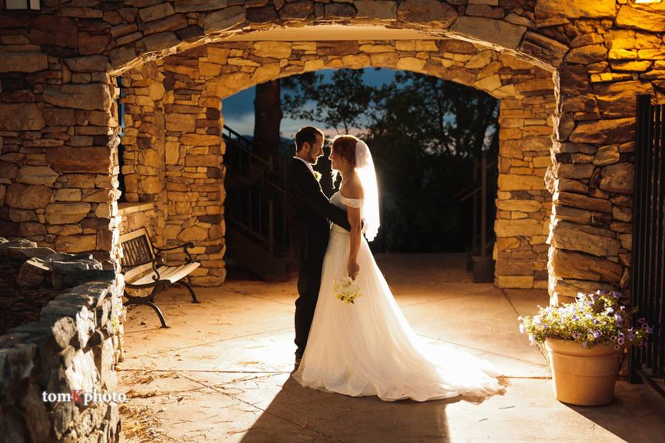 The Couple under stone arches