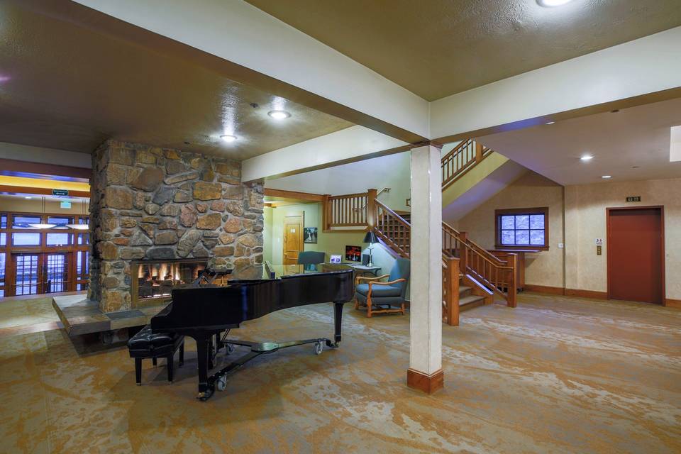 Main Dining Room Foyer