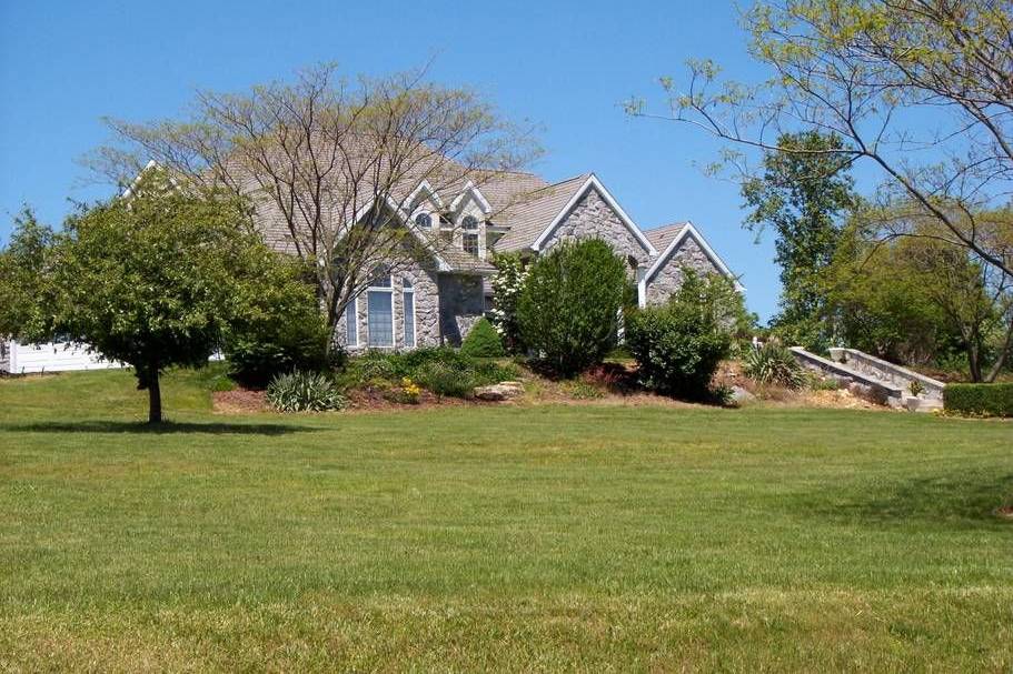 Beautiful Mansion in the Country