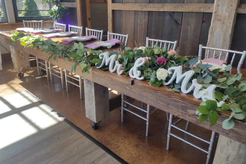 Head table garland