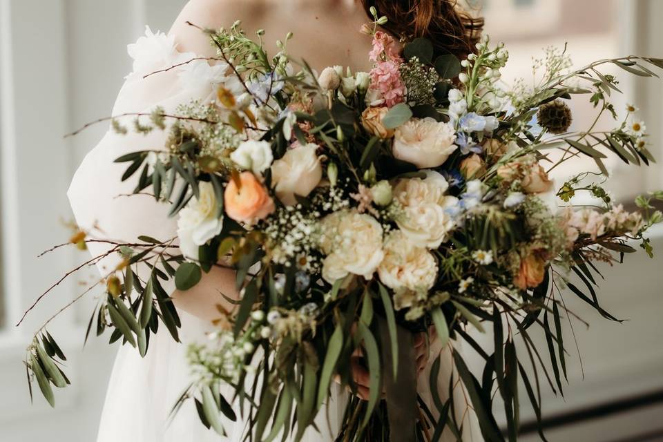 Garden-inspired bridal bouquet