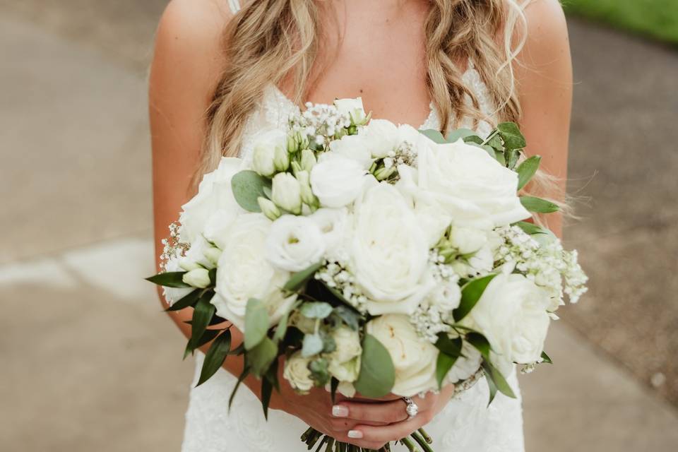 Classic white wedding bouquet