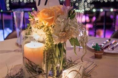 Table setting with centerpiece