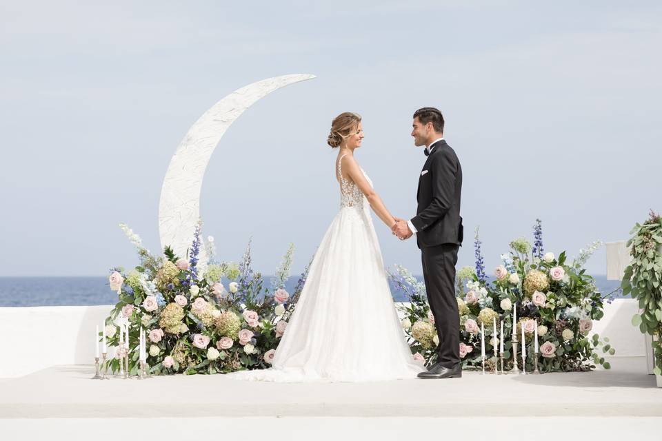 Silver crescent elopement