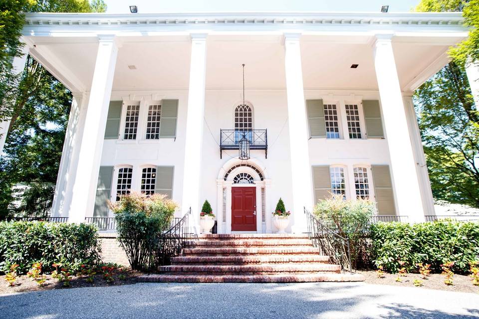 Steps to the entrance | Devin Trent Photography