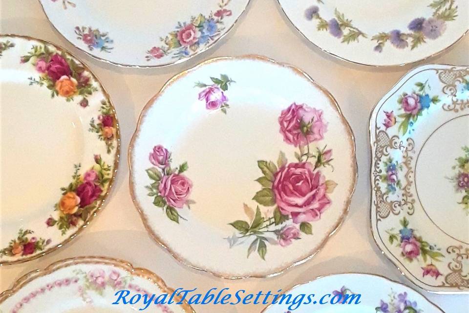 Our mismatched salad plates are adorned with colorful delicate flowers and intricate gold edging. These plates can also be used for brunch or dessert depending on your menu.