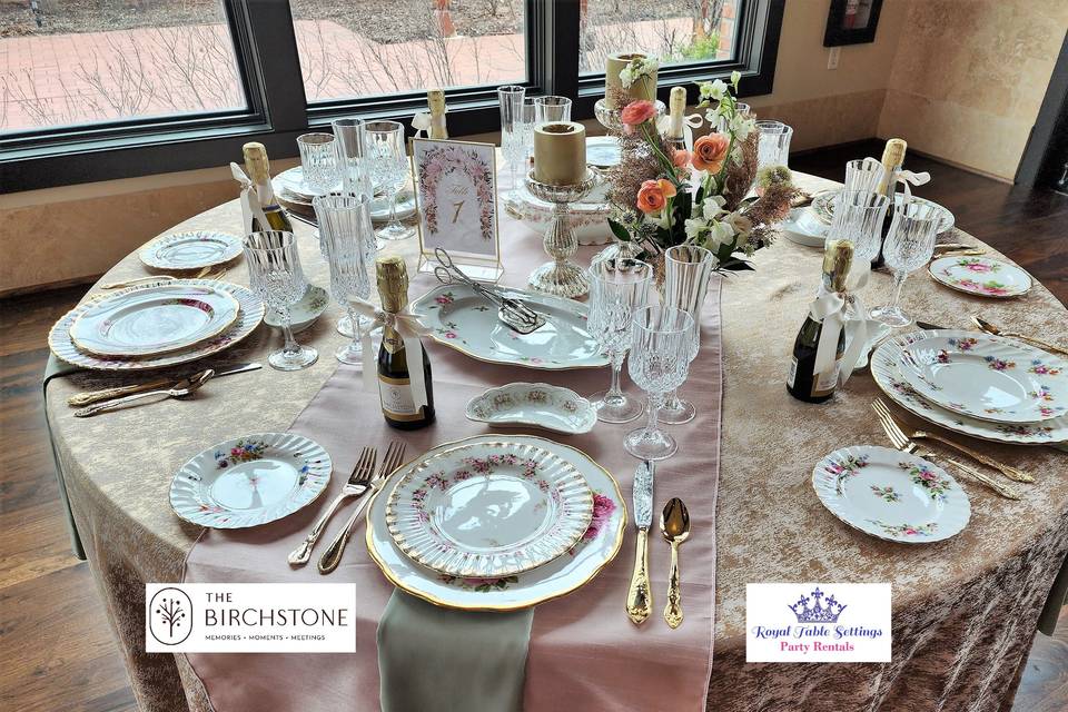 https://cdn0.weddingwire.com/vendor/739500/3_2/960/jpg/birchstone-table-1-dinner-table-settings-party-rentals-v2s_51_1005937-167996227873060.jpeg