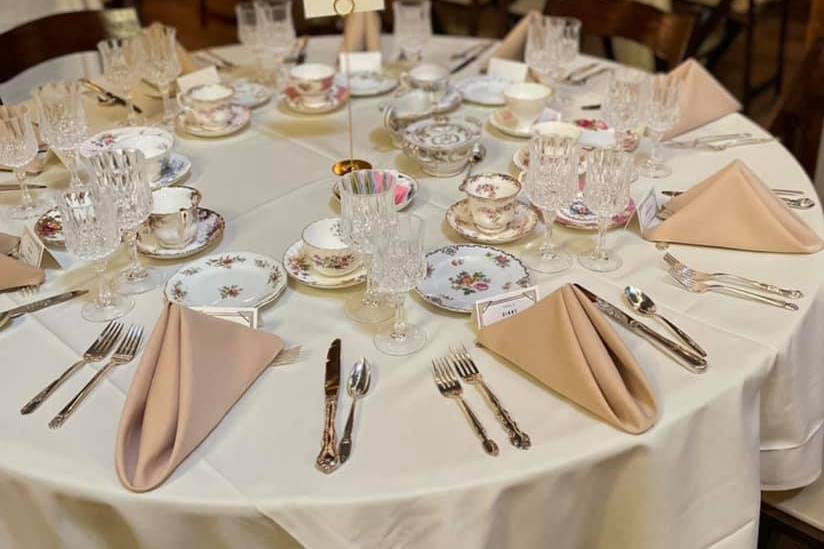 Royal Table Settings