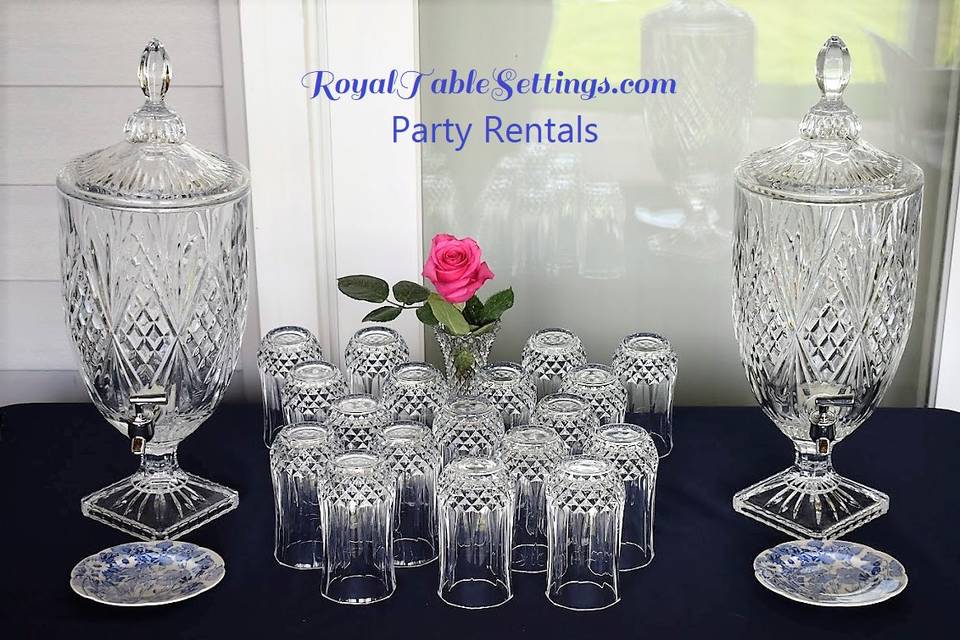 https://cdn0.weddingwire.com/vendor/739500/3_2/960/png/crystal-beverage-dispensers-with-highball-glasses-v2s_51_1005937-163417779720111.jpeg