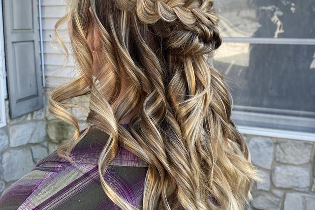 BRAIDED HALF UP HALF DOWN