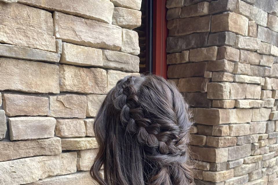 BRAIDED HALF UP HALF DOWN