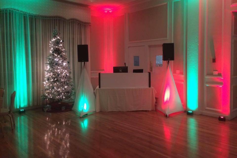 Platinum Entertainment Disc Jockey's & Event Lighting