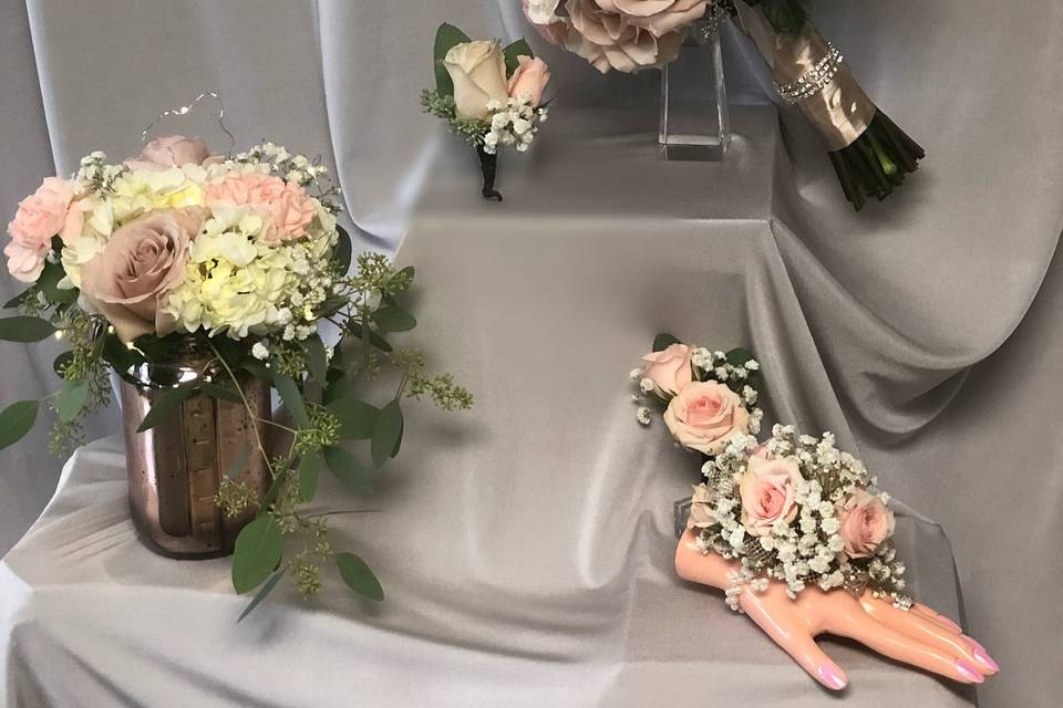 Vintage Bouquet & Boutonniere