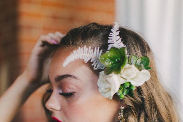 Elegant hair and makeup