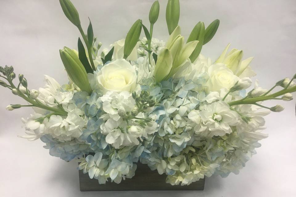 Light blue hydrangea + lilies