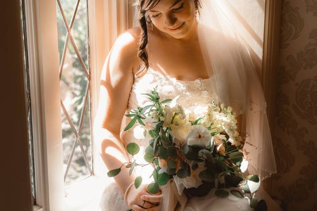 Gold & Elm Wedding Photo