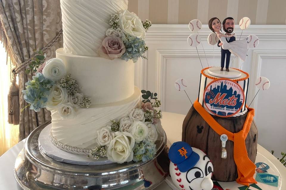 Cake and Grooms Cake