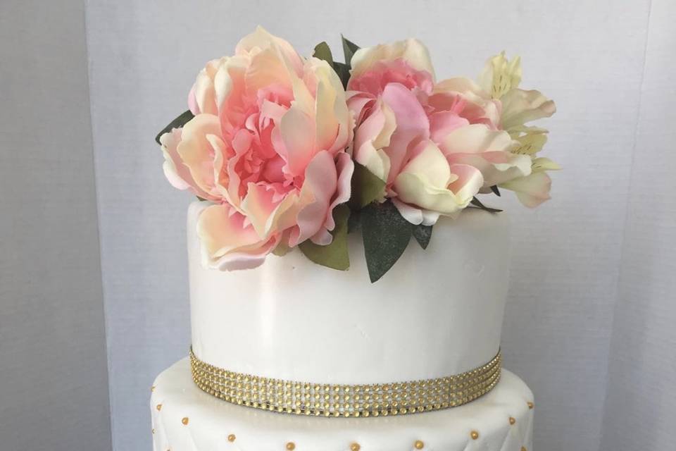 Fancy wedding cake