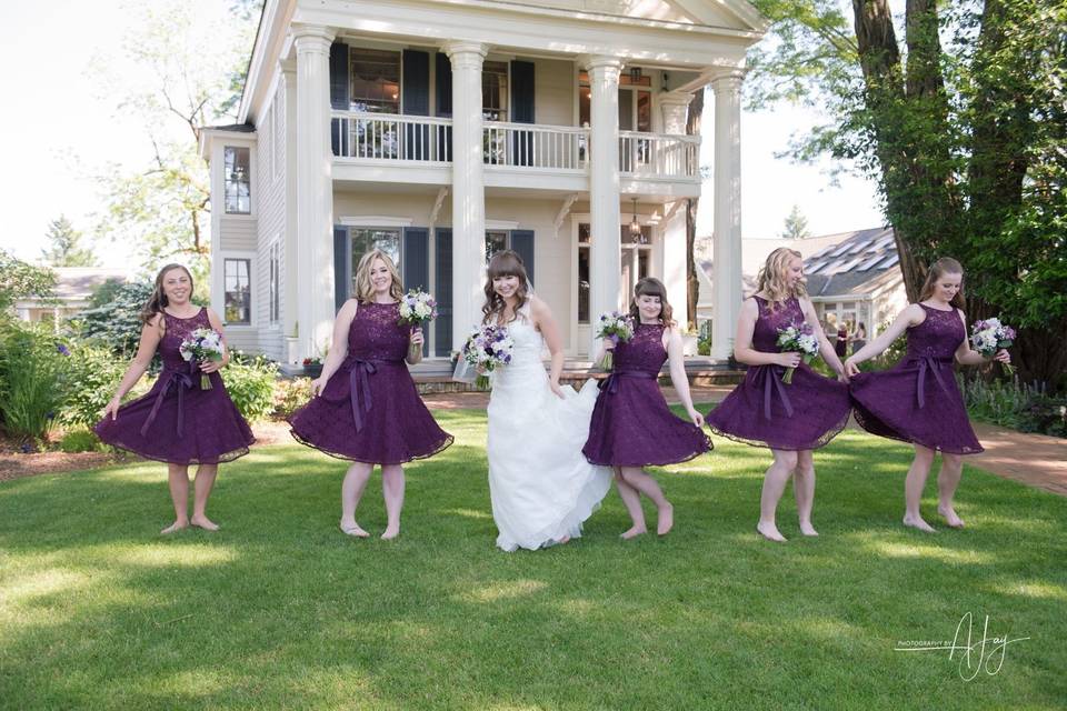 Bridal party on the lawn