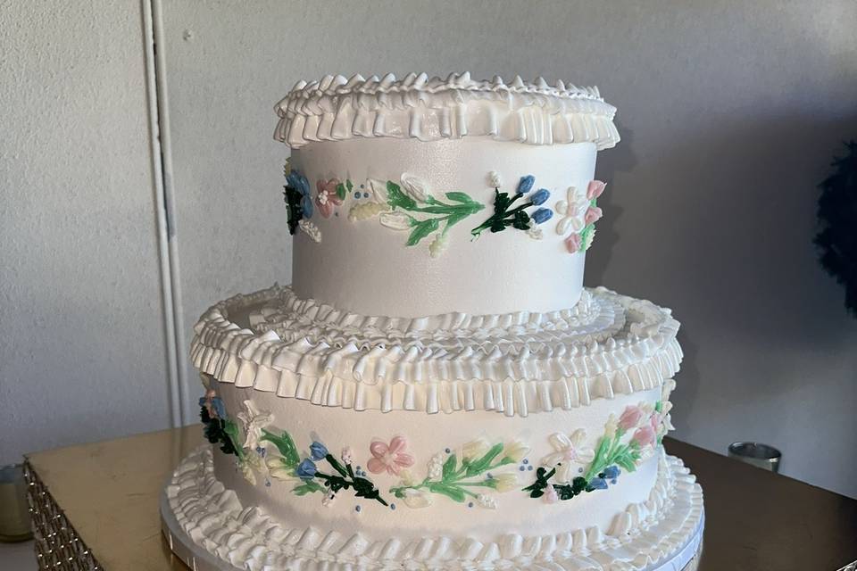 Large 2 tier piped floral cake