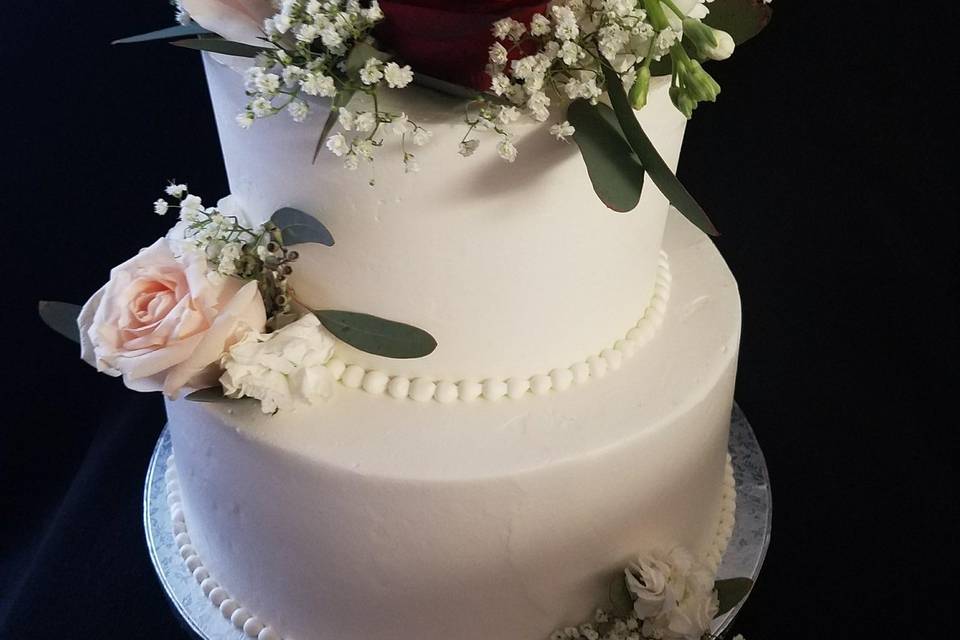 Simple smooth frosted two-tier