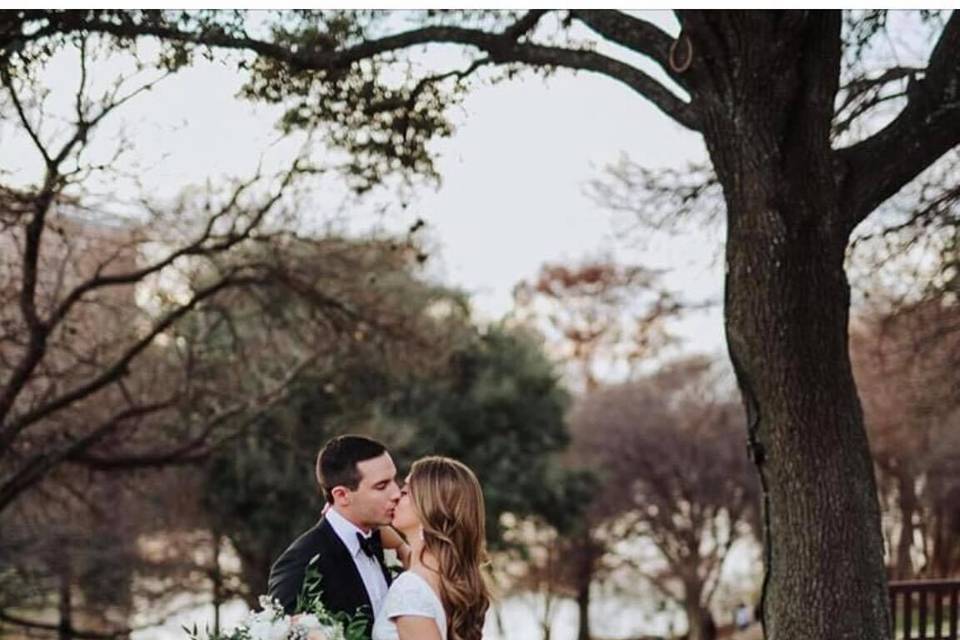 A romantic kiss