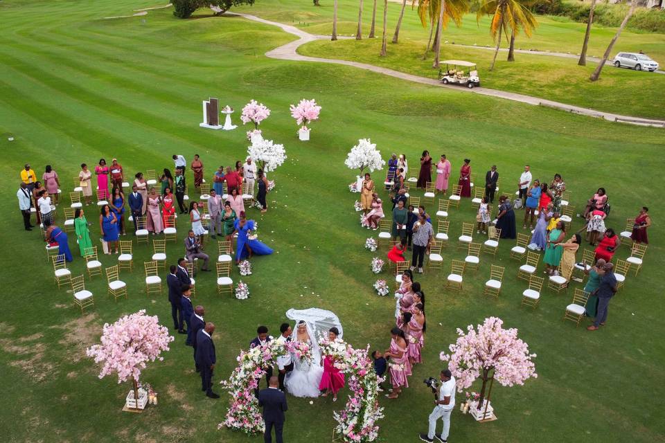 Lush Golf Course Wedding