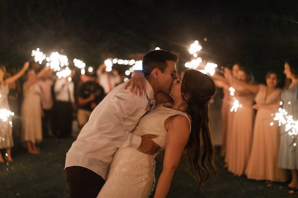WEDDINGS BY CONEXUS