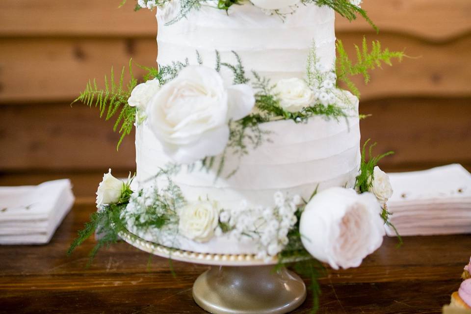 Nashville Sweets Wedding Cake