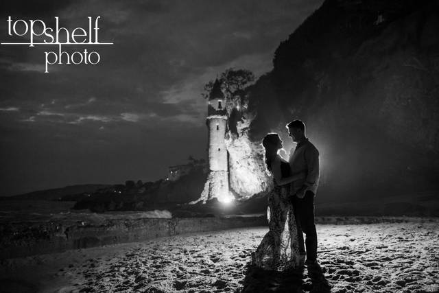 Engagement session by Top Shelf Photo.  Victoria Beach.  Laguna Beach.  www.top-shelf-photo.com